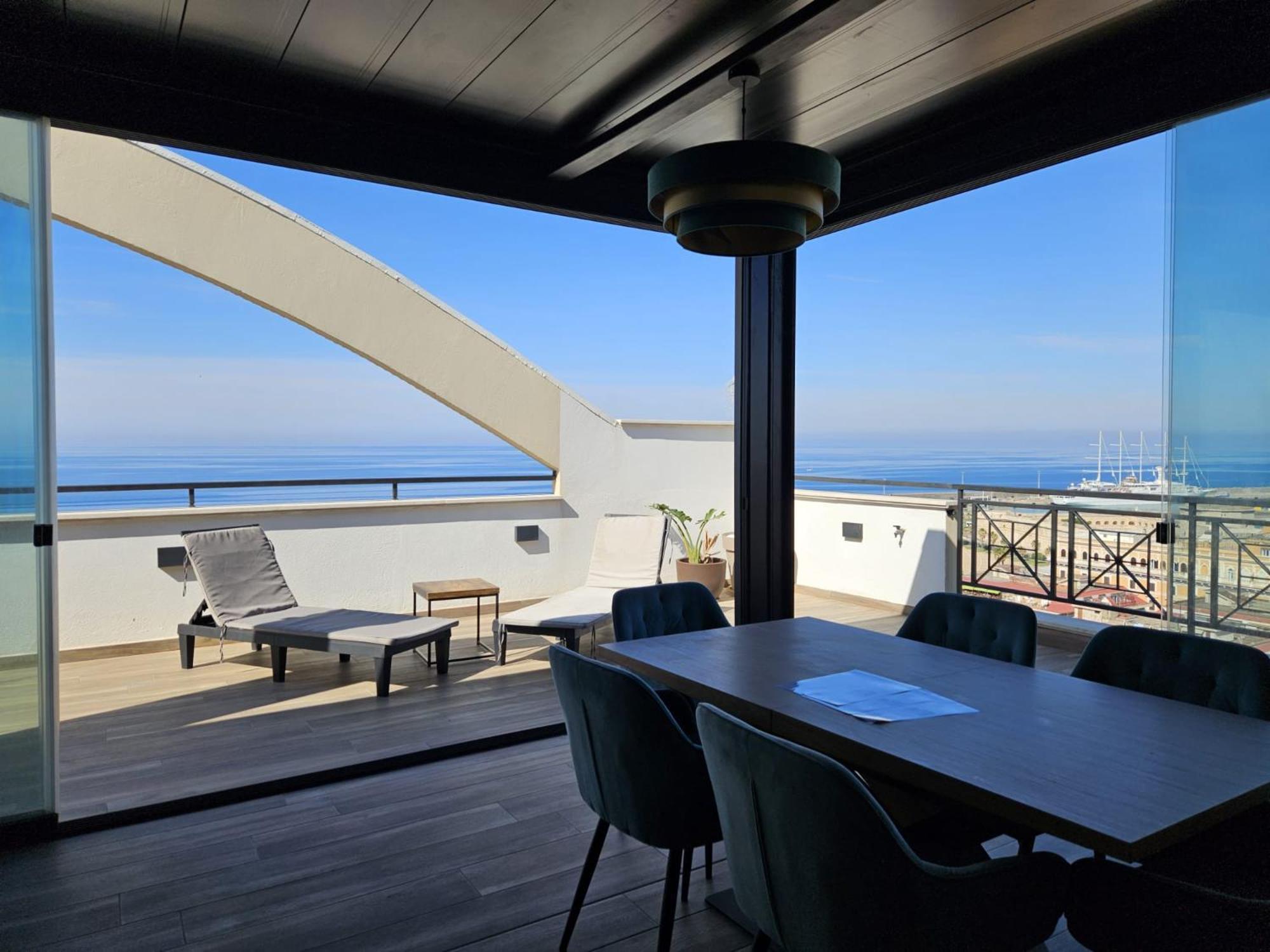 Be Your Home - Tower Beach Suite Civitavecchia Bagian luar foto