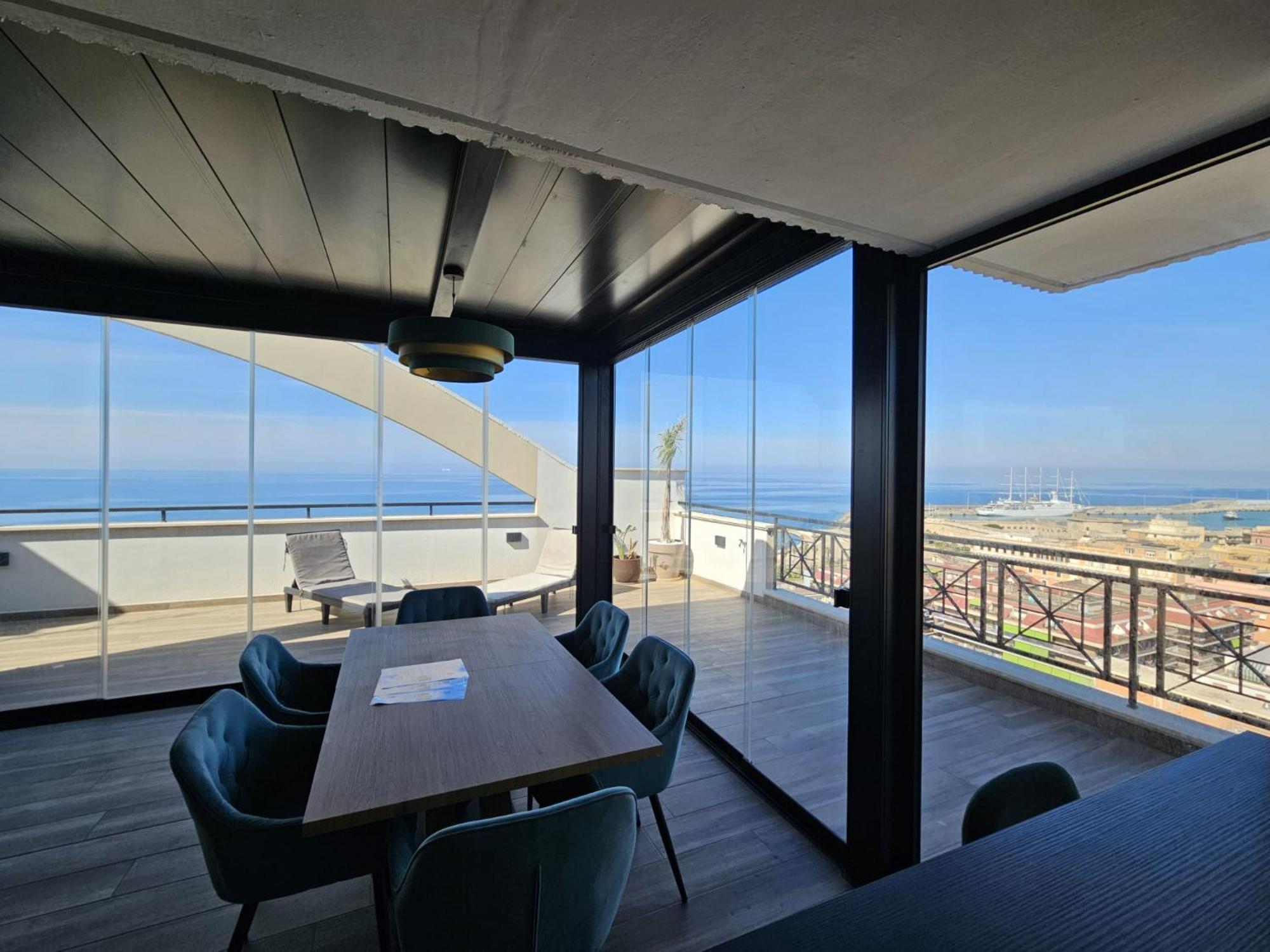 Be Your Home - Tower Beach Suite Civitavecchia Bagian luar foto